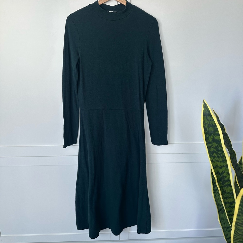 Vince long sleeved mock neck dress Petite Small in gorgeous green - Picture 2 of 5